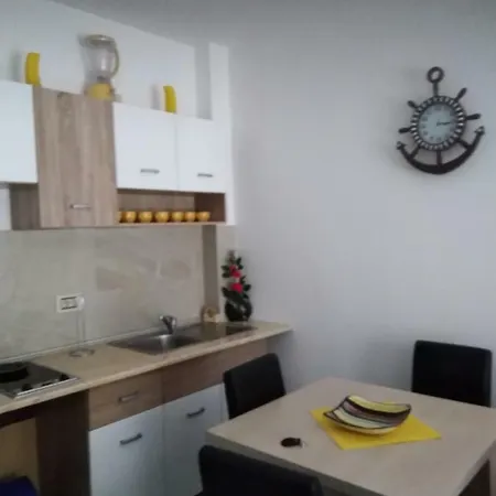 Apartment Vila Pekovic Apartman P8